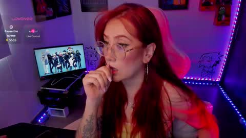 Monkey D Maddie online show from October 2025 10:07:01 PM