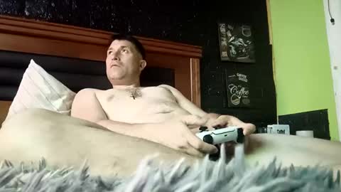 milo8223 online show from December 2024 05:38:01 AM