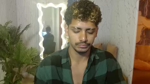 milo_tay online show from March 2026 11:49:01 AM