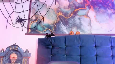 milu04_ online show from October 2025 01:42:02 PM