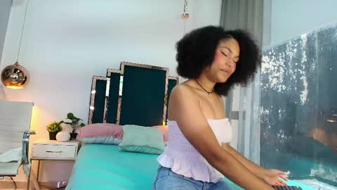 Snapshot of milu_brunnete chatting on June 2026 12:32:01 PM milu_brunnete online show from June 2026 12:32:01 PM
