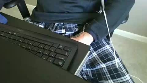 milwaukeebadger24 online show from February 2025 07:54:01 PM