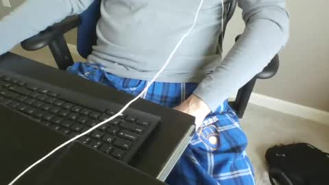 milwaukeebadger24 online show from May 2026 08:03:01 PM