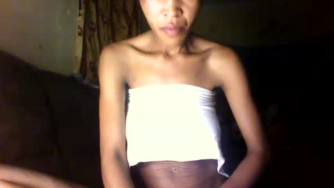 mily_cute online show from February 2025 12:08:02 AM