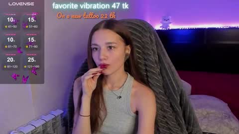 Emily online show from September 2025 06:24:02 PM