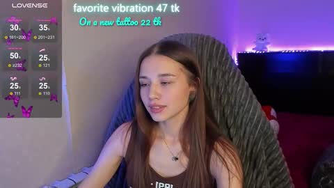 Emily online show from October 2025 12:48:02 PM