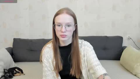 Milena and Jasper online show from November 2025 04:28:02 PM