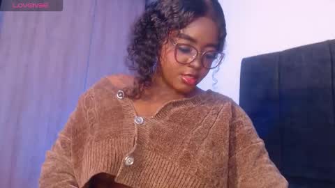 Mimi online show from December 2025 06:42:02 AM