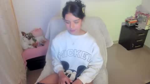 Snapshot of mimi_sa chatting on June 2026 03:44:02 AM Mimii online show from June 2026 03:44:02 AM