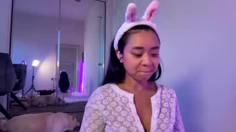 Mimi Baby online show from October 2025 12:13:01 AM