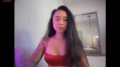 Mimi Baby online show from November 2025 06:09:02 PM