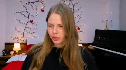 Kelly online show from February 2025 04:21:01 PM