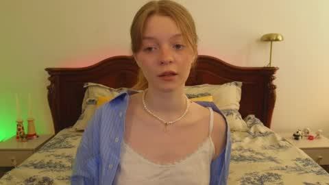 mimichelle online show from February 2025 04:43:01 AM