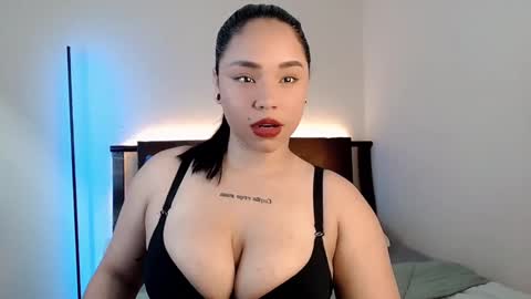 mimirodriguezz online show from December 2024 02:42:01 AM