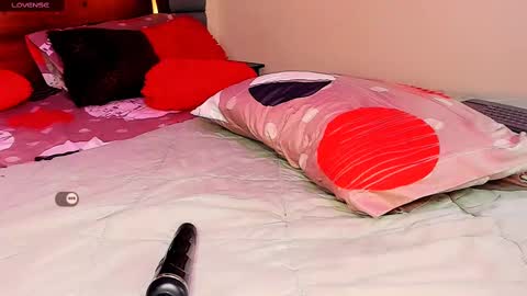 mimirodriguezz online show from March 2025 10:10:01 PM