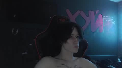 Max online show from September 2025 12:27:01 AM