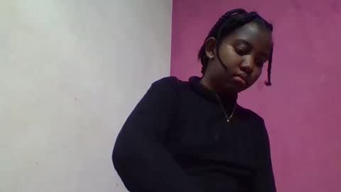 minachocolate online show from May 2026 06:35:02 PM