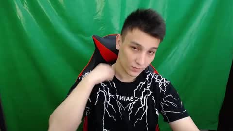 MINATO online show from November 2025 12:19:01 AM