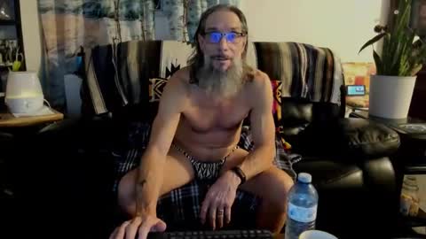 Snapshot of mindphuk chatting on January 2025 01:43:01 AM mindphuk online show from January 2025 01:43:01 AM