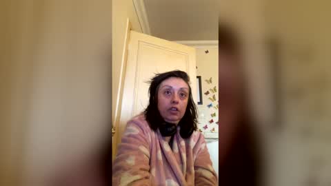 please subscribe to my fansly  please no video or photos must be recorded or re sold online show from April 2026 01:01:01 PM