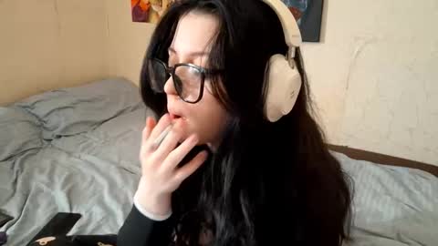 Snapshot of mindyrives chatting on February 2026 03:17:01 AM Mindy online show from February 2026 03:17:01 AM