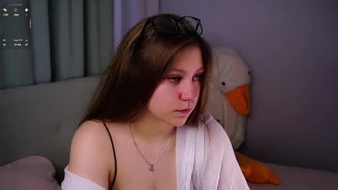 Mary online show from April 2026 01:28:02 AM