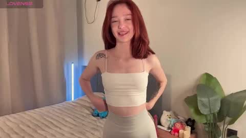 Snapshot of minicleo chatting on October 2025 02:18:02 PM Cleo online show from October 2025 02:18:02 PM