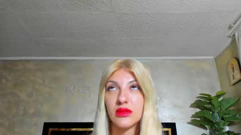 minihoty online show from June 2026 04:11:02 AM