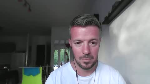 Snapshot of minka28 chatting on April 2026 05:32:02 PM minka28 online show from April 2026 05:32:02 PM