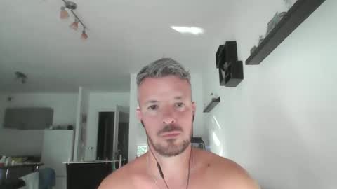 Snapshot of minka28 chatting on June 2026 05:17:01 PM minka28 online show from June 2026 05:17:01 PM