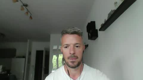 Snapshot of minka28 chatting on June 2026 05:35:02 PM minka28 online show from June 2026 05:35:02 PM