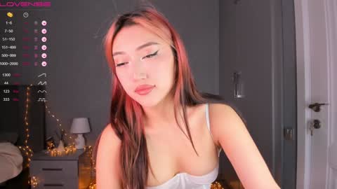 minnie_jin online show from December 2024 03:00:02 PM