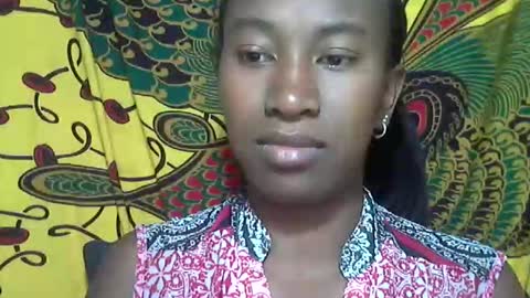 minouch211907 online show from October 2025 04:40:01 AM