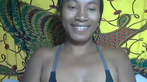 minouch211907 online show from October 2025 05:25:02 PM