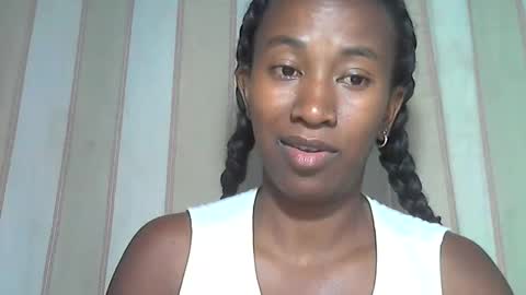 minouch211907 online show from February 2026 06:36:02 PM