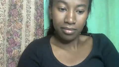 minouch211907 online show from May 2026 09:22:02 PM