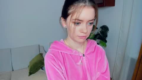 Linda online show from December 2025 07:04:02 AM