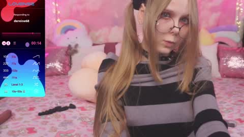 Snapshot of minx_girll chatting on December 2024 04:47:02 AM Vikki online show from December 2024 04:47:02 AM