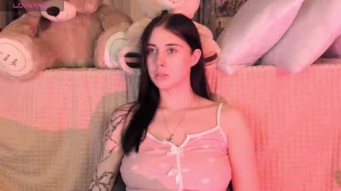 Hi Im Naomi online show from January 2026 01:43:01 AM