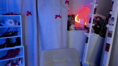 Snapshot of mipsymipson chatting on January 2026 10:30:01 AM NEXT STREAM NOVEMBER 27282930 online show from January 2026 10:30:01 AM