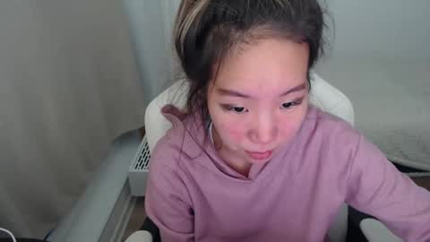 mira_g online show from November 2025 01:21:02 PM