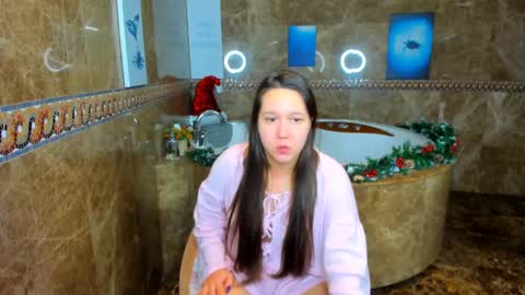 Mira online show from December 2024 01:47:02 AM