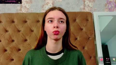 mira_lynxx online show from November 2025 03:39:01 AM