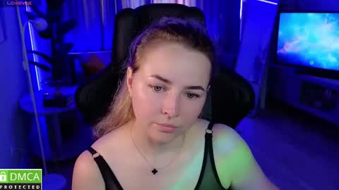 Snapshot of mira_mermayd chatting on June 2026 01:14:01 AM Mira online show from June 2026 01:14:01 AM