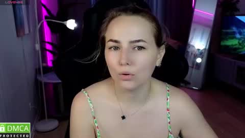 Snapshot of mira_mermayd chatting on June 2026 08:18:01 AM Mira online show from June 2026 08:18:01 AM