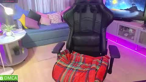 Snapshot of mira_mermayd chatting on July 2026 08:18:01 AM Mira online show from July 2026 08:18:01 AM