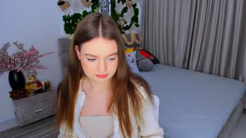 Emma online show from January 2025 04:06:01 PM