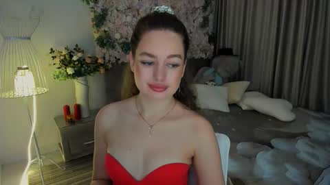 Emma online show from November 2025 06:51:01 PM