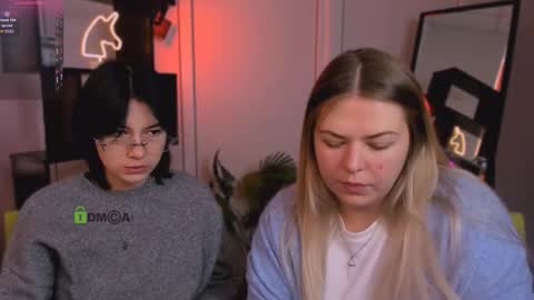 Snapshot of miraella chatting on October 2025 08:42:02 AM Mira online show from October 2025 08:42:02 AM