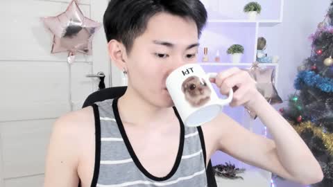              online show from December 2024 07:15:02 PM